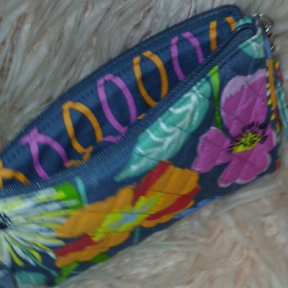 Vibrant Floral Women's Bag - Picture 7 of 9